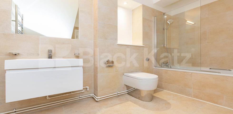 			STUNNING 3 BEDROOM WAREHOUSE APARTMENT, 3 Bedroom, 2 bath, 1 reception Flat			 ABILITY VIEW-KINGSLAND ROAD, DALSTON/HAGGERSTON